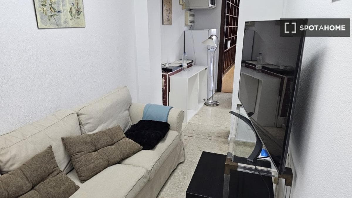 Propiedades en venta y alquiler en España photo 2