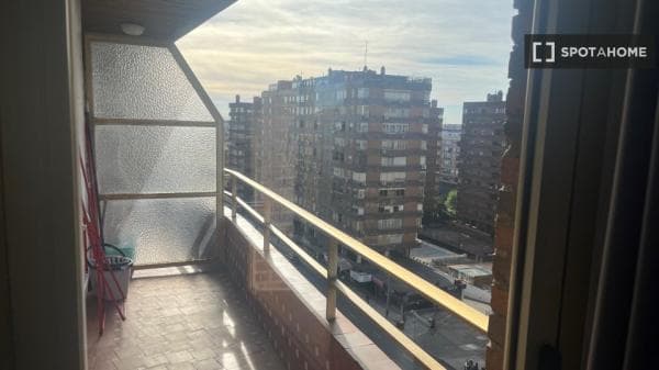 Piso en alquiler en Avenida de Alberto Alcocer , Madrid thumbnail 2