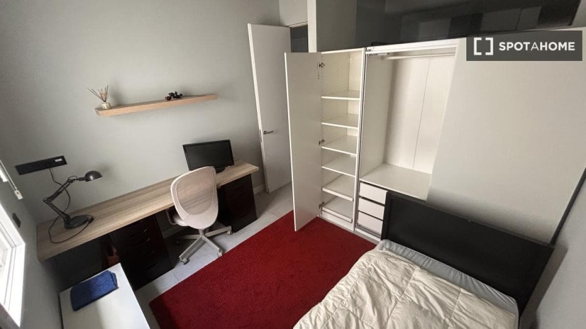 Propiedades en venta y alquiler en España photo 2