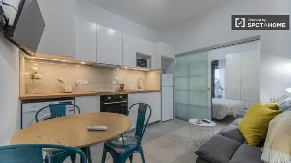 Piso en alquiler en C/ de Sant Josep de Pignatelli , València photo 1