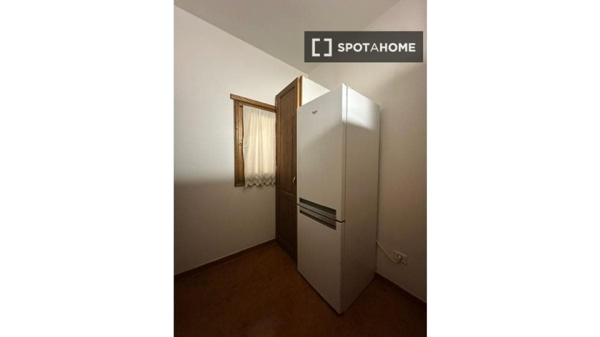 Propiedades en venta y alquiler en España photo 2