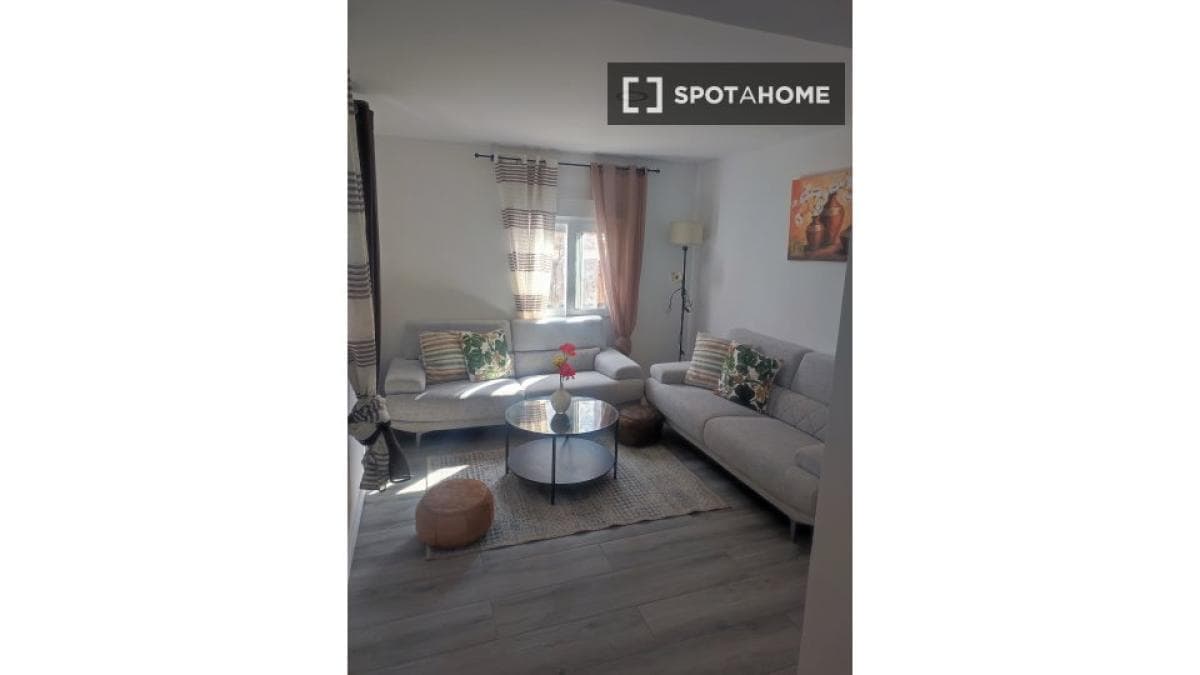 Propiedades en venta y alquiler en España photo 5
