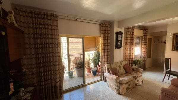 Venta de piso en Piso en Avenida Nuestra Señora de las Guías, Mangas Verdes - Las Flores, Málaga, Málaga
thumbnail 2