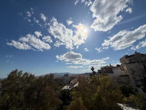 Venta de piso en Piso en Camino de los Almendrales, Olletas - Sierra Blanquilla, Málaga, Málaga
thumbnail 1