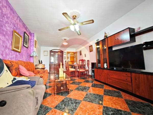 Продажа квартиры на Piso en Calle Canalejas, 10, Centro Ciudad - El Carmen, Vélez-Malaga, Велес-Малага
photo 1