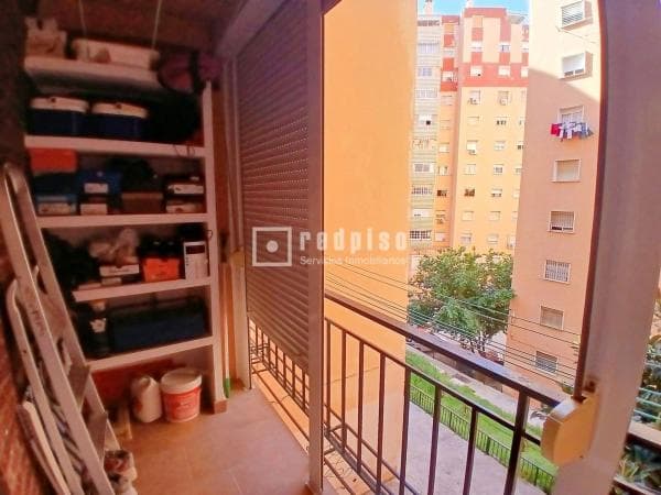 Venta de piso en Piso en Avenida Cibeles, Mangas Verdes - Las Flores, Málaga, Málaga
thumbnail 1