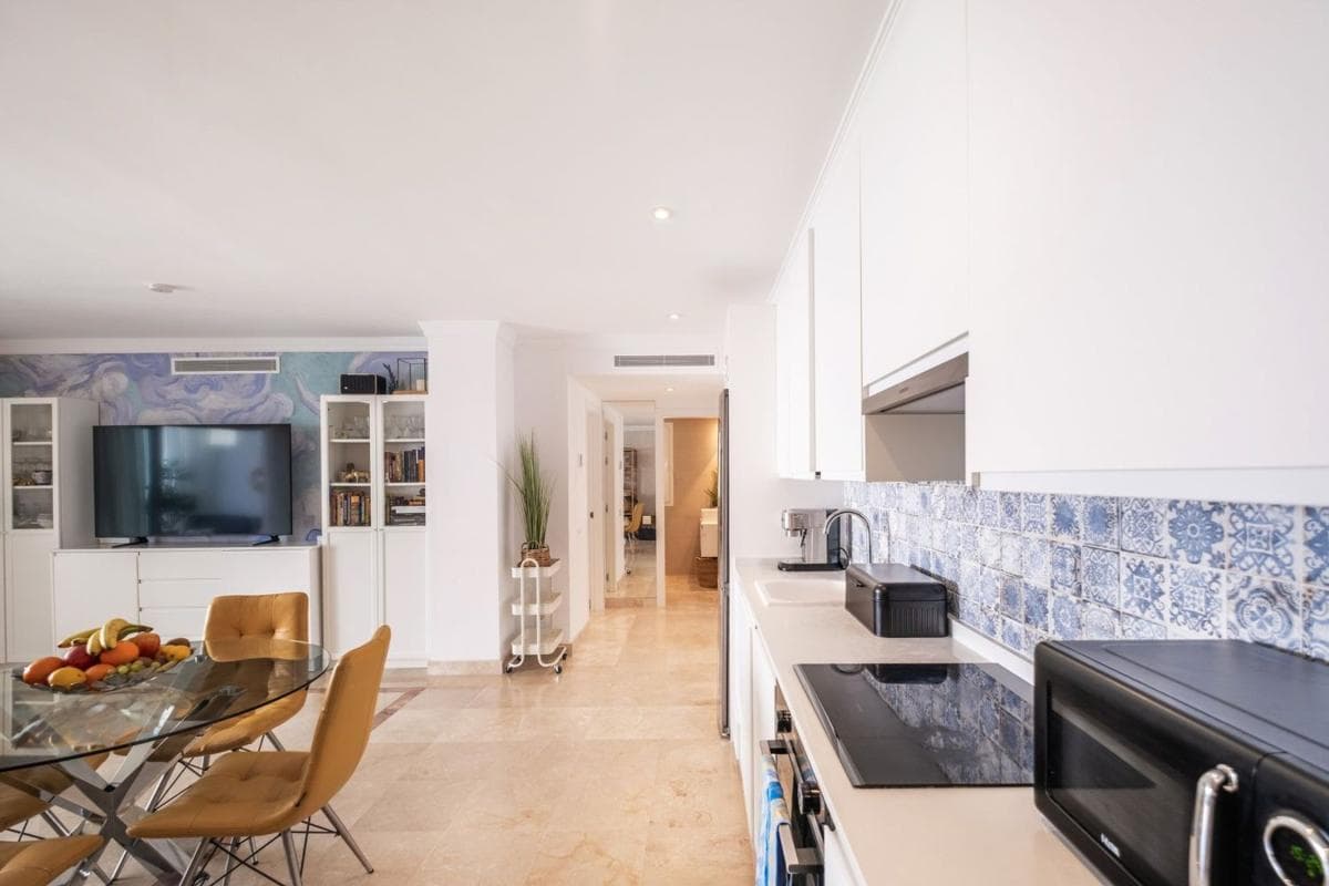 Venta de piso en Piso en Urbanizacion el Paraiso, El Paraíso, Benahavís, Benahavís
photo 3