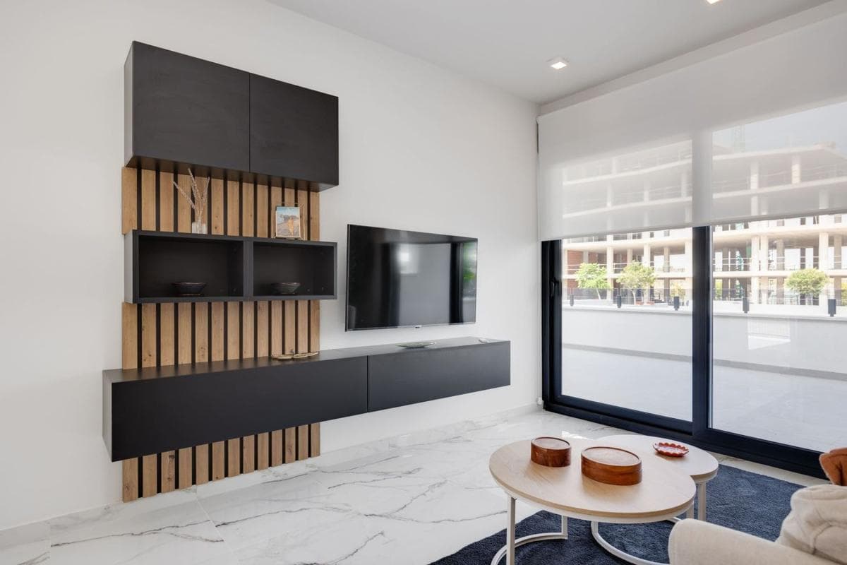 Venta de piso en Piso en Calle Schubert s/n, Centro, San Miguel de Salinas, San Miguel de Salinas
photo 4