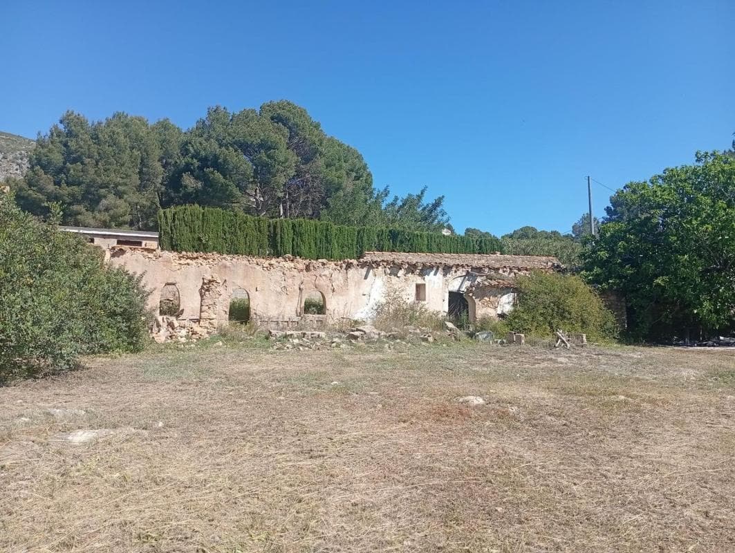 Terreno en venta en Alcalalí, Alicante photo 2