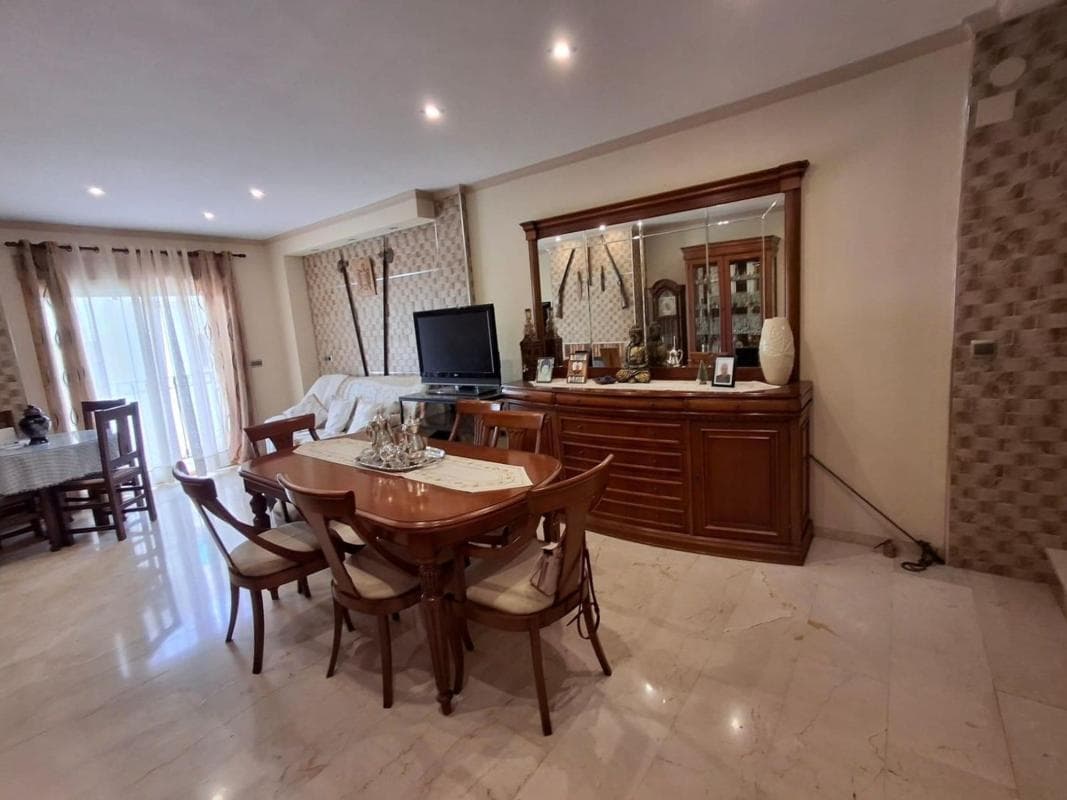 Properties for sale and rent in Spain photo 5
