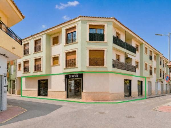 Local en Calle Crema Marfil, Pinoso photo 1