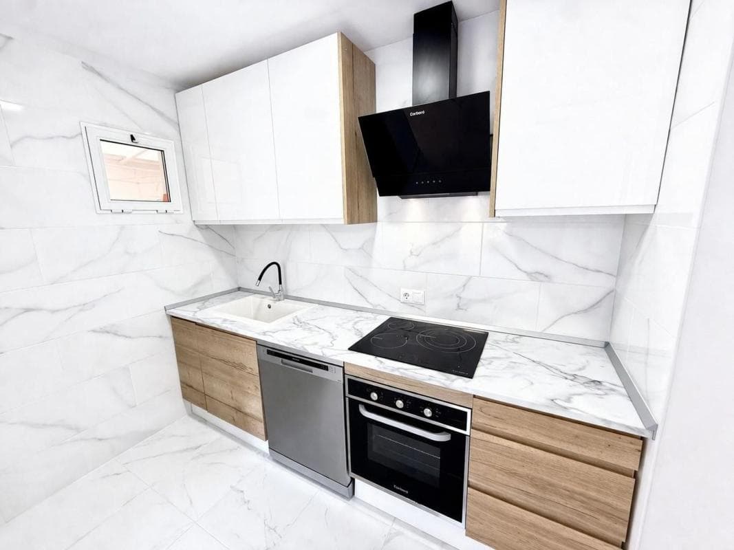 Venta de piso en Piso en Calle Villa Madrid N39, 3, Parque de las Naciones, Torrevieja, Torrevieja
photo 3