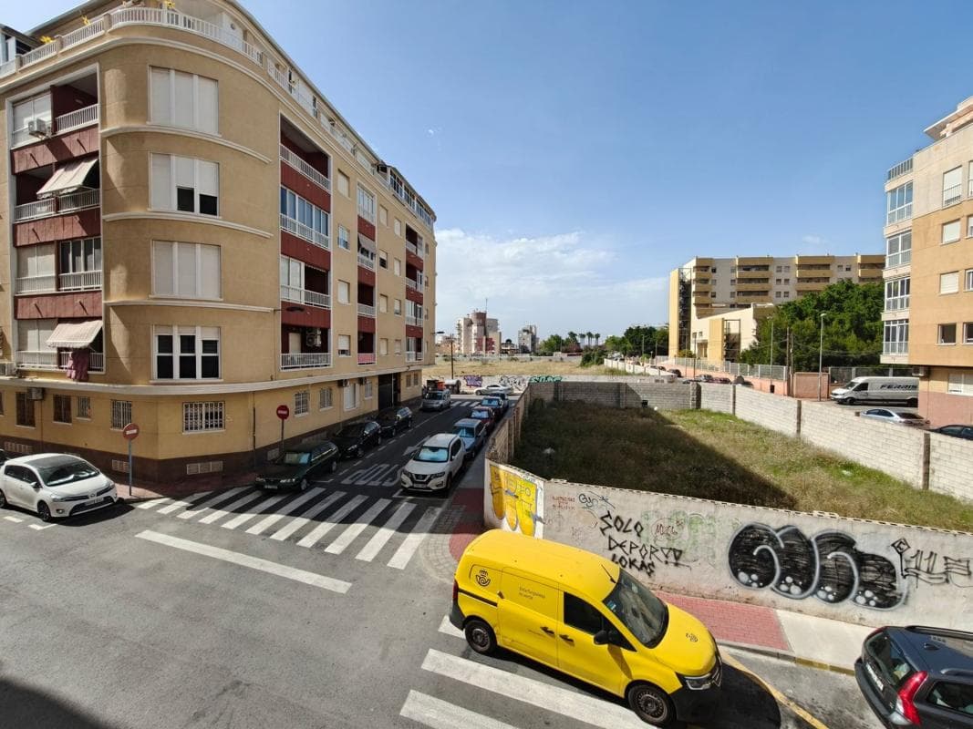 Venta de piso en Piso en Fuensanta, Antonio Machado, Torrevieja, Torrevieja
photo 4