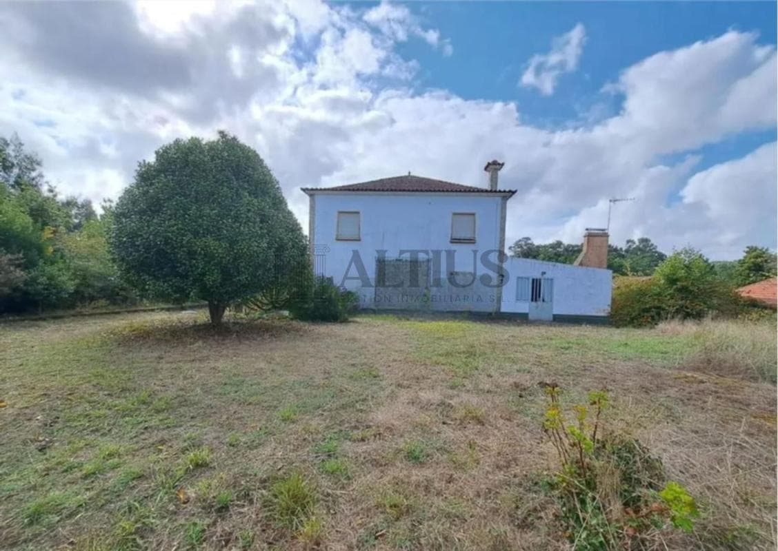 Properties for sale and rent in Spain photo 3