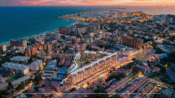 Venta de piso en Piso en Avenida Carlota Alessandri, 109, La Carihuela - Los Nidos, Torremolinos, Torremolinos
thumbnail 1
