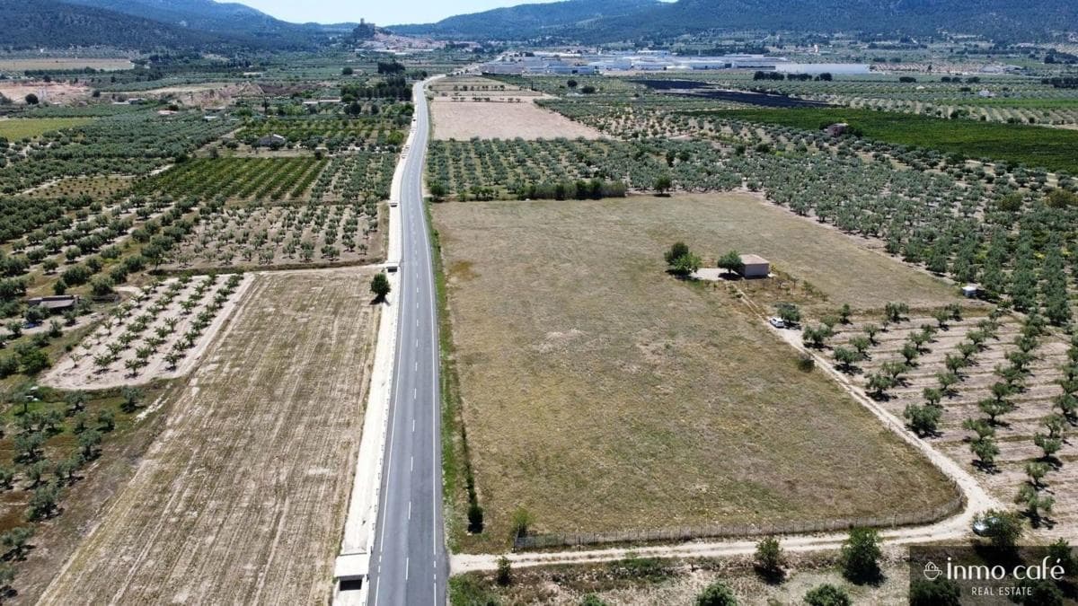 Terreno en venta en Biar, Alicante photo 2