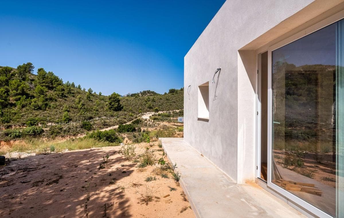 Terreno en venta en Jijona / Xixona, Alicante photo 2