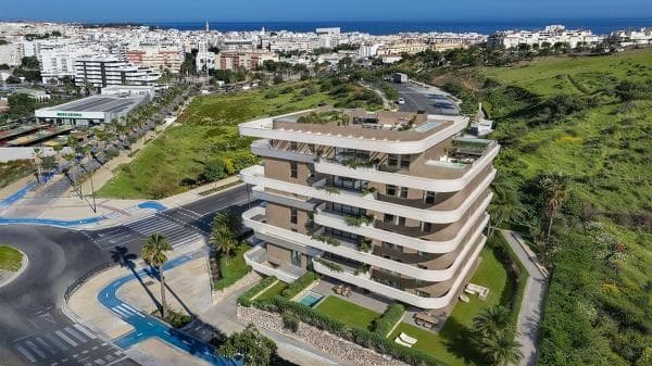 Venta de piso en Piso en Avenida Alemania, 34, Zona Calvario, Estepona, Estepona
thumbnail 1