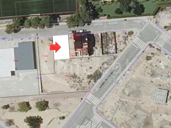 Terreno en Avenida Circunvalación, Los Montesinos photo 1