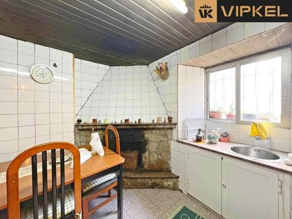 Chalet adosado en Ichoas, Melide thumbnail 2