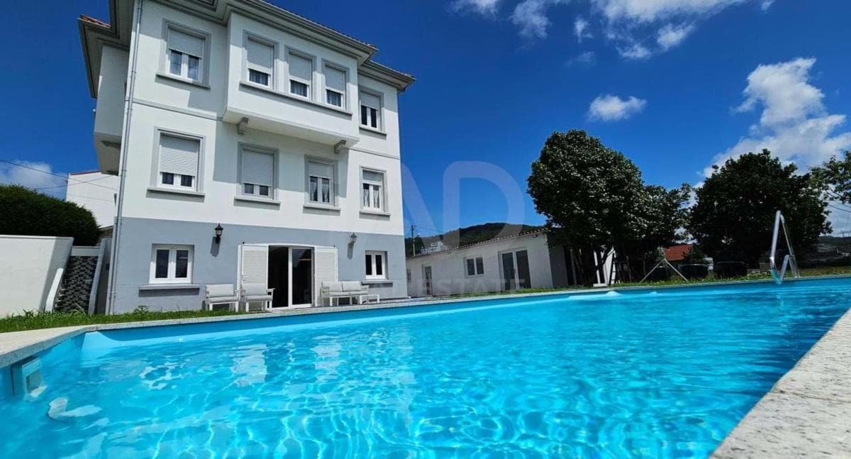 Venta de chalet independiente en Casa o chalet en Neda, Neda
photo 2