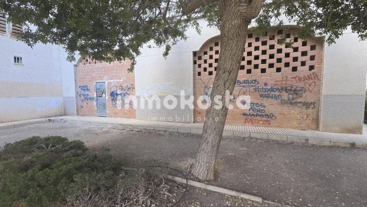 Propiedades en venta y alquiler en España photo 2