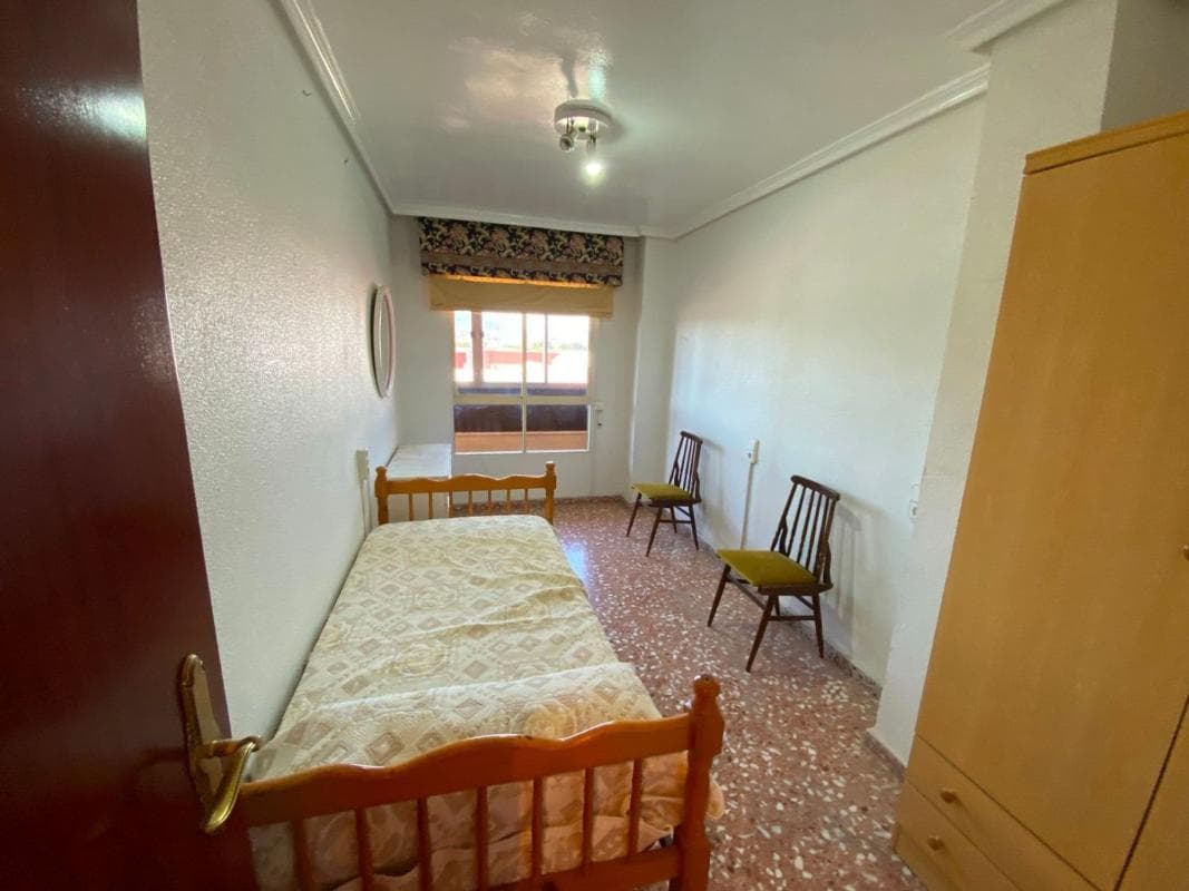 Venta de piso en Piso en Avenida Historia Bernardo Herr, Sax, Sax
photo 4