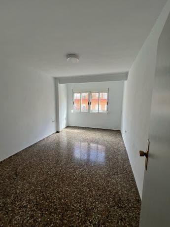 Venta de piso en Piso en Calle Maestro Francisco Bravo, 9, La Paz, Villena, Villena
photo 1