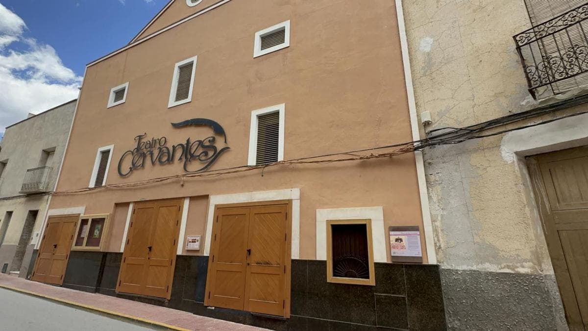 Properties for sale and rent in Spain photo 3