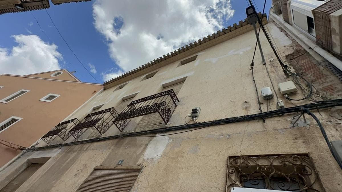 Properties for sale and rent in Spain photo 4