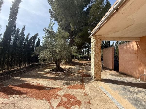 Finca rústica en venta en Finca rústica en Biar , Biar thumbnail 1
