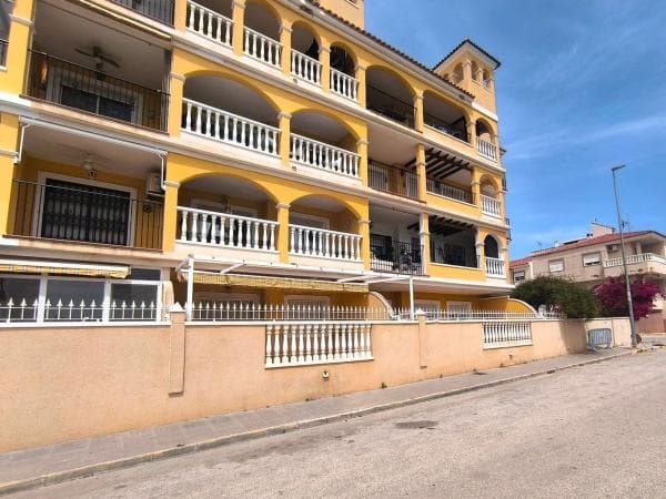 Venta de piso en Piso en Calle Comunidad Valenciana, 30, Algorfa, Algorfa
photo 1