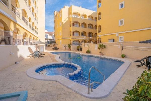 Sale of flat in Piso en comunidad valenciana, Algorfa, Algorfa
photo 1