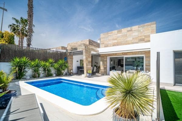 Chalet independiente en venta en Casa o chalet en Algorfa, Algorfa
photo 1