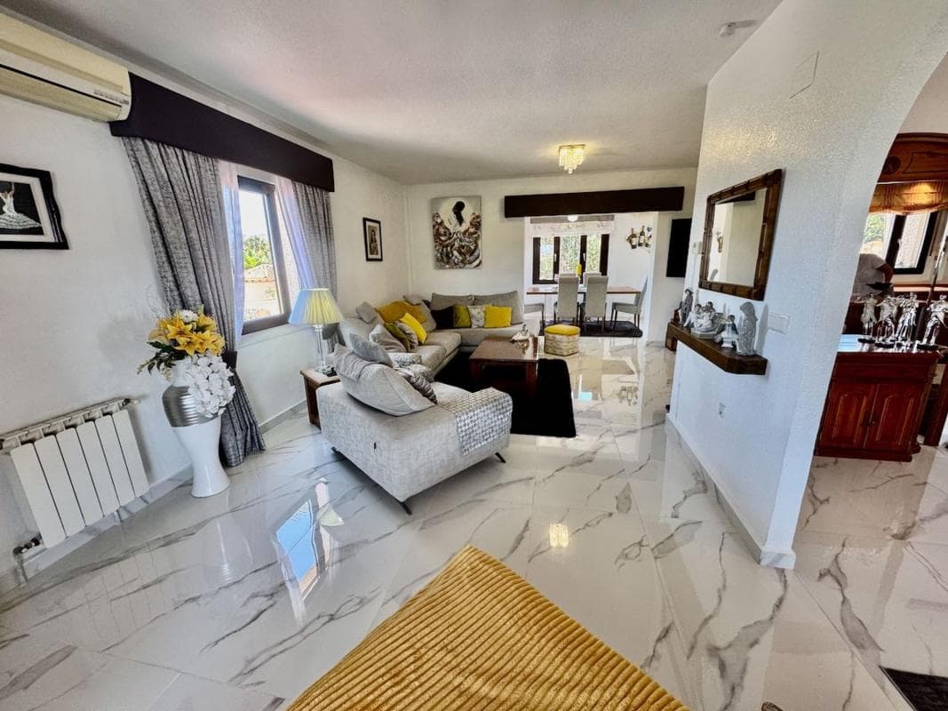 Venta de chalet independiente en Casa o chalet en Algorfa, Algorfa
photo 3