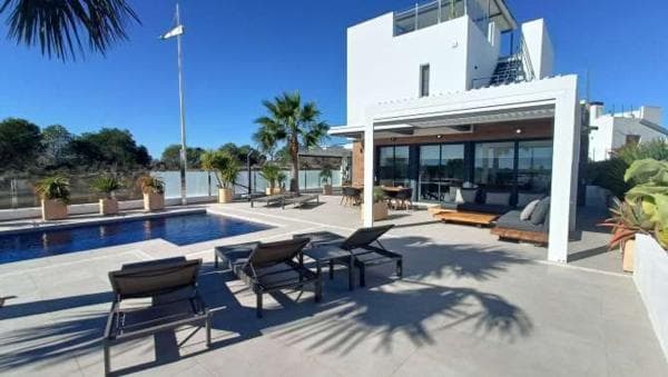 Casa o chalet independiente en Calle Benijofar, Algorfa thumbnail 2