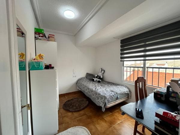 Venta de piso en Piso en Calle Miguel Hernández, 1, Almoradí, Almoradí
photo 1