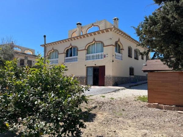 Chalet independiente en venta en Casa o chalet en Avenida del Mar, Almoradí, Almoradí
thumbnail 2