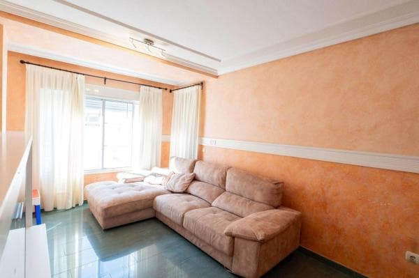 Sale of flat in Piso en Calle San Andrés, Almoradí, Almoradí
thumbnail 2