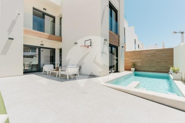 Casa o chalet independiente en Benijofar thumbnail 1