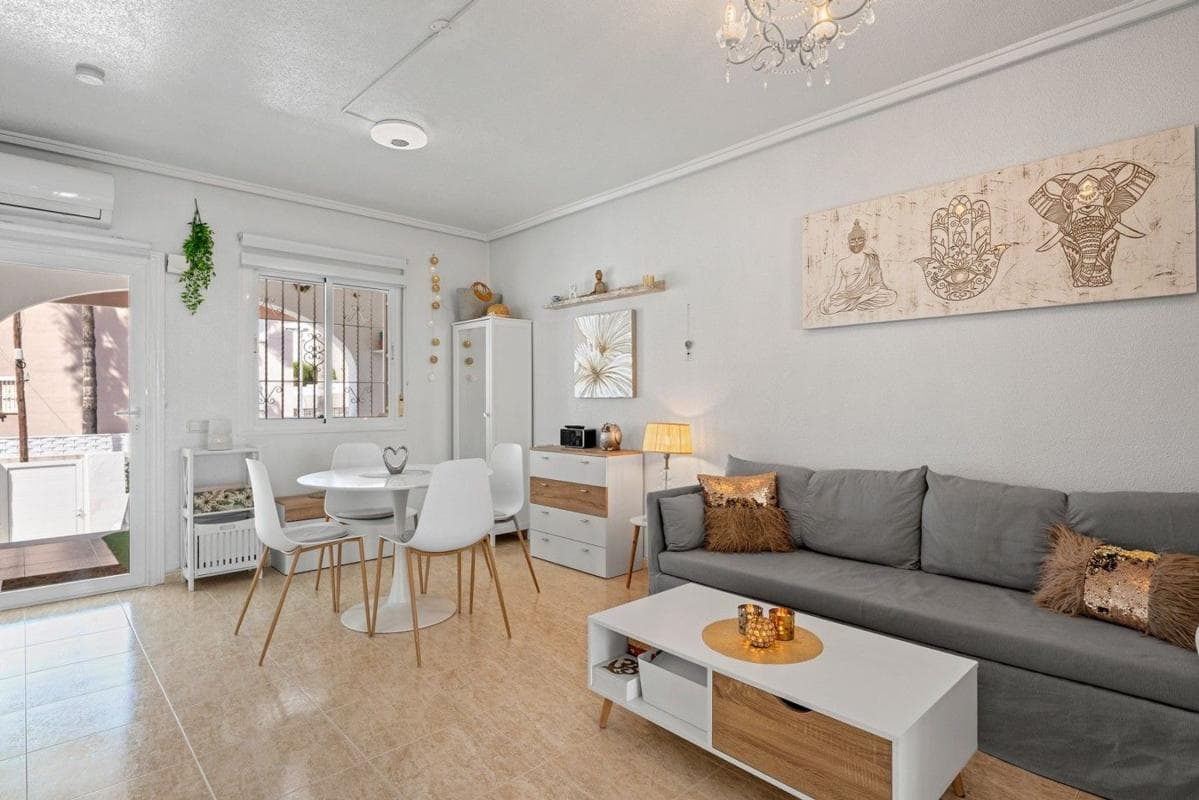 Properties for sale and rent in Spain photo 4