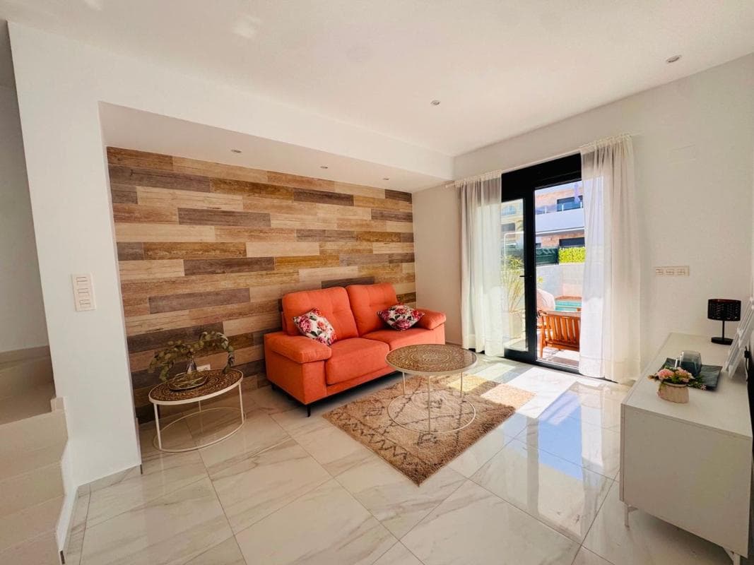 Sale of independent chalet in Casa o chalet en Benijofar, Benijofar
photo 3