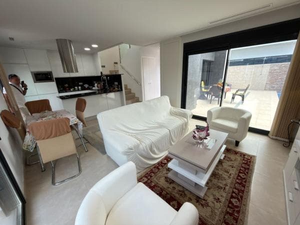 Chalet independiente en venta en Casa o chalet en Benijofar, Benijofar
thumbnail 2
