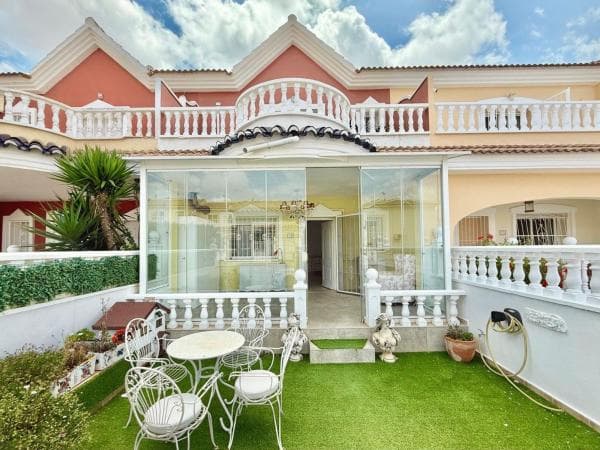 Chalet independiente en venta en Casa o chalet en Benijofar, Benijofar
photo 1