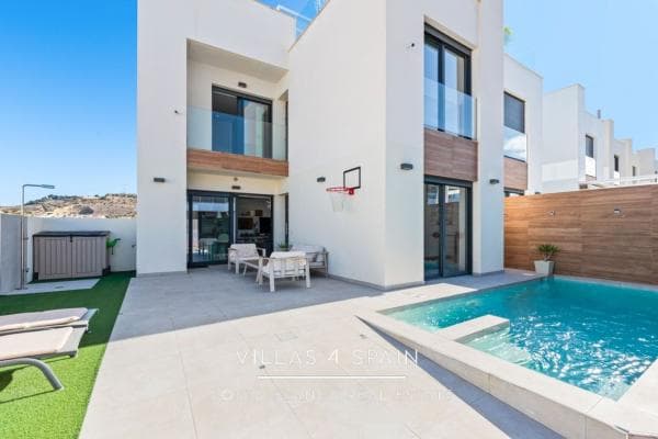 Casa o chalet independiente en Calle Rambla, Benijofar thumbnail 1
