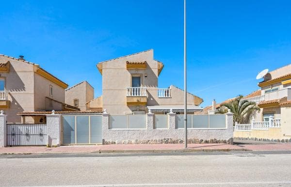 Chalet independiente en venta en Casa o chalet en Benijofar, Benijofar
thumbnail 2