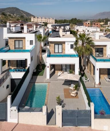 Chalet pareado en Calle Maria Goyri, Bigastro thumbnail 1