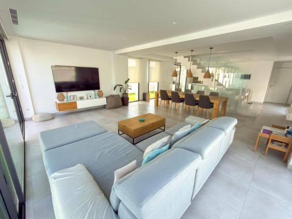 Casa o chalet independiente en Calle Dinamarca, 9, Callosa de Segura thumbnail 2