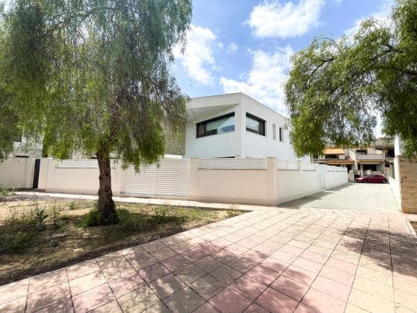 Casa o chalet independiente en Calle Dinamarca, 9, Callosa de Segura thumbnail 1