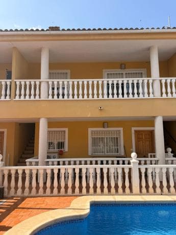 Продажа квартиры на Piso en Avenida de Almoradí, 52, Daya Nueva, Дая Нueva
thumbnail 1